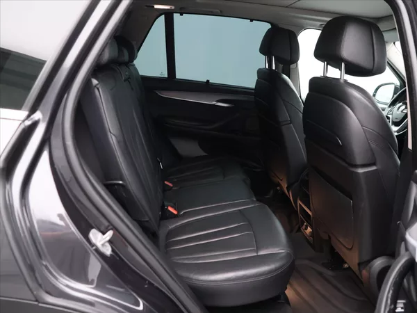 BMW X5 3,0 30d 190kW xDrive CZ - foto 14