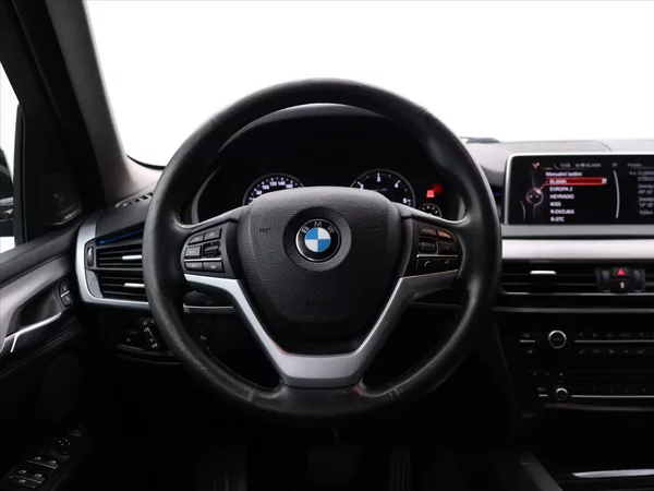 BMW X5 3,0 30d 190kW xDrive CZ - foto 17