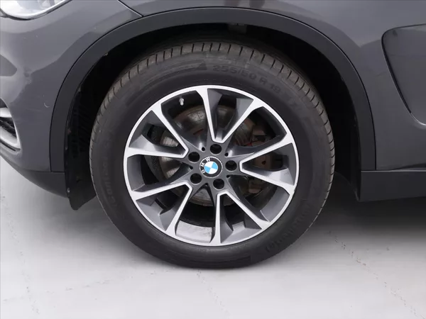 BMW X5 3,0 30d 190kW xDrive CZ - foto 27