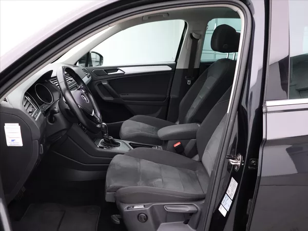 Volkswagen Tiguan 2,0 TDI 110kW DSG Navi Tažné - foto 10