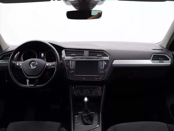 Volkswagen Tiguan 2,0 TDI 110kW DSG Navi Tažné - foto 23