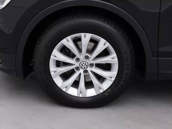 Volkswagen Tiguan 2,0 TDI 110kW DSG Navi Tažné - foto 24