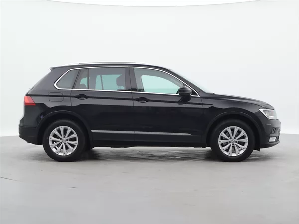 Volkswagen Tiguan 2,0 TDI 110kW DSG Navi Tažné - foto 6