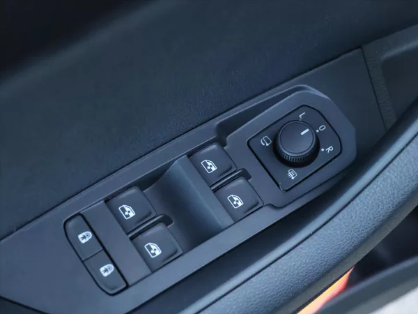 Škoda Karoq 2,0 TDI 4x4 DSG Sportline DPH - foto 17