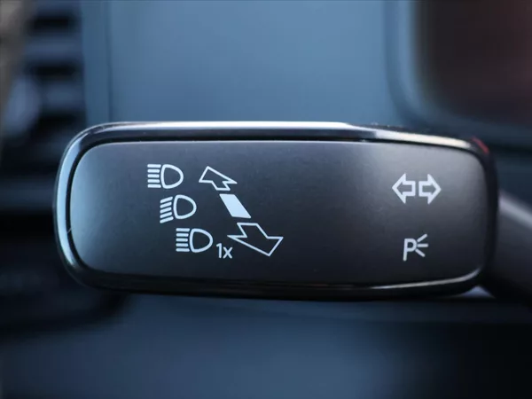 Škoda Karoq 2,0 TDI 4x4 DSG Sportline DPH - foto 21