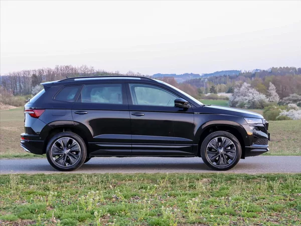 Škoda Karoq 2,0 TDI 4x4 DSG Sportline DPH - foto 8