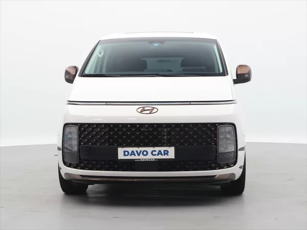 Hyundai Staria 2,2 CRDi 130kW Luxury 4x4 AUT - foto 2