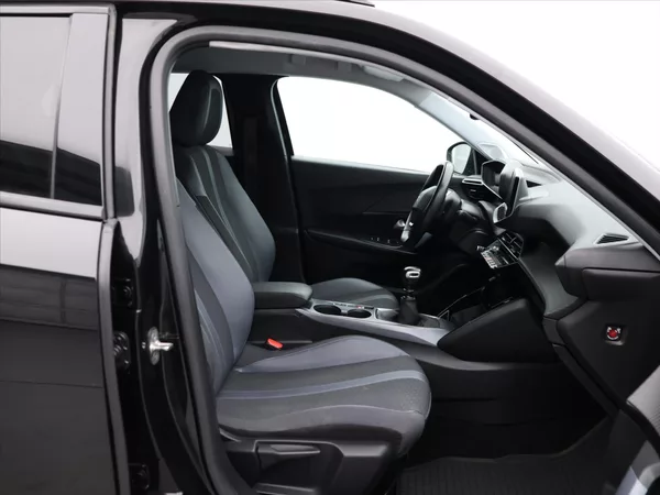 Peugeot 2008 1,2 PT 130k CZ Allure LED - foto 11