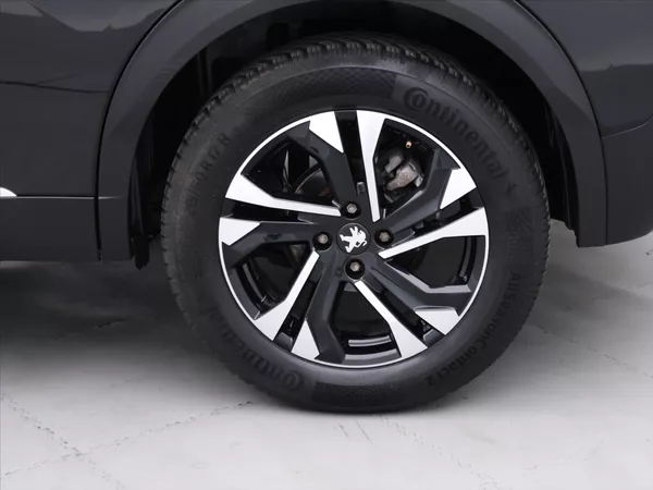Peugeot 2008 1,2 PT 130k CZ Allure LED - foto 18