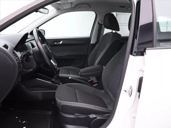Škoda Fabia 1,0 TSI Style CZ - foto 11