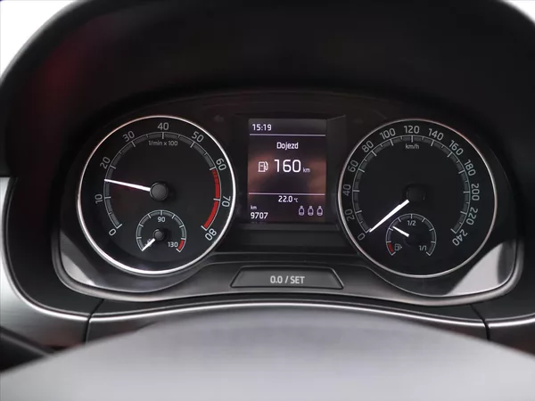 Škoda Fabia 1,0 TSI Style CZ - foto 16