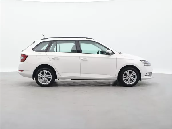 Škoda Fabia 1,0 TSI Style CZ - foto 8