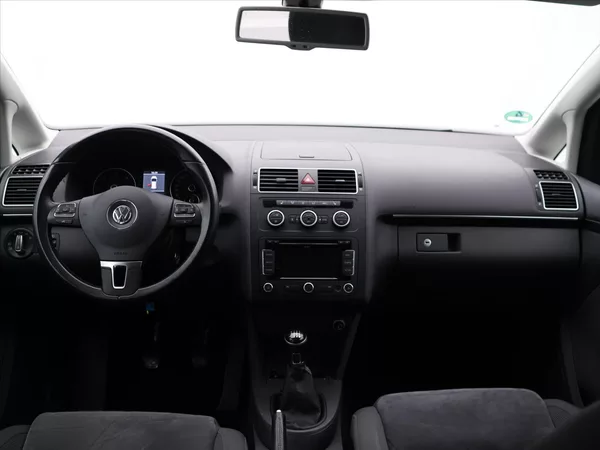 Volkswagen Touran 2,0 TDI 103kW Highline Tažné - foto 19