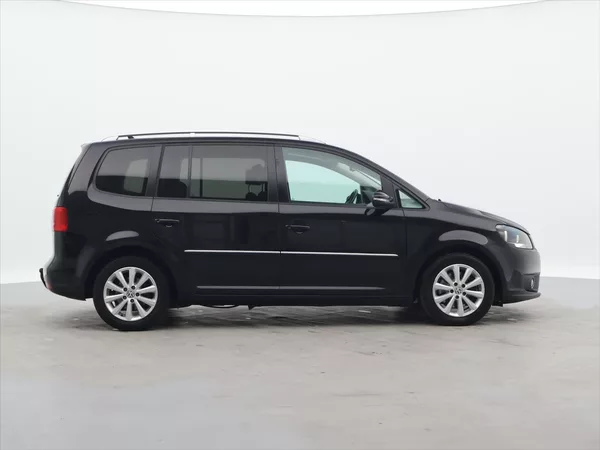 Volkswagen Touran 2,0 TDI 103kW Highline Tažné - foto 8