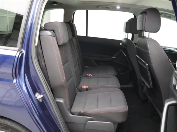 Volkswagen Touran 2,0 TDI 110kW DSG Sound 7-Míst - foto 13