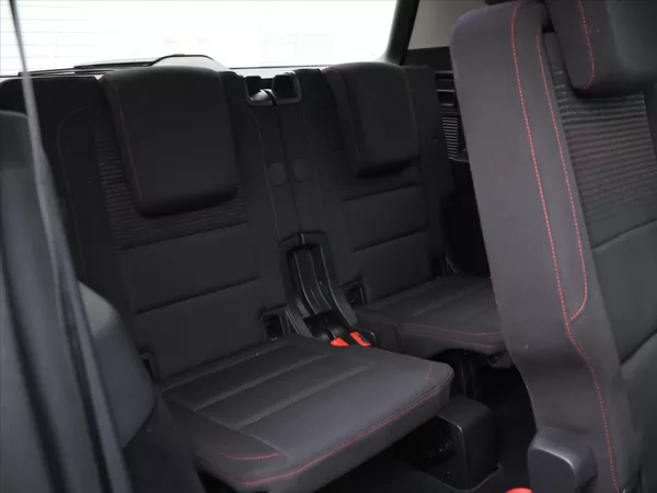 Volkswagen Touran 2,0 TDI 110kW DSG Sound 7-Míst - foto 14