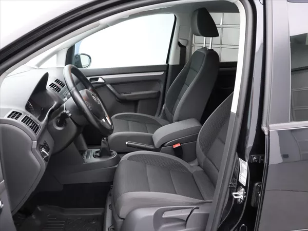 Volkswagen Touran 2,0 TDI 103kW Comfortline - foto 11