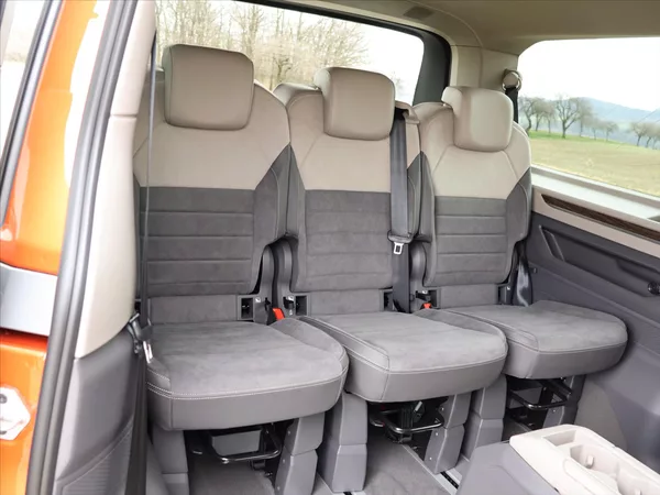 Volkswagen Multivan 2,0 TDI DSG Long Style 7-Míst - foto 16
