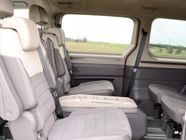 Volkswagen Multivan 2,0 TDI DSG Long Style 7-Míst - foto 18