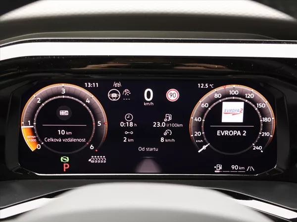 Volkswagen Multivan 2,0 TDI DSG Long Style 7-Míst - foto 24