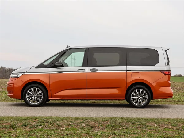Volkswagen Multivan 2,0 TDI DSG Long Style 7-Míst - foto 4