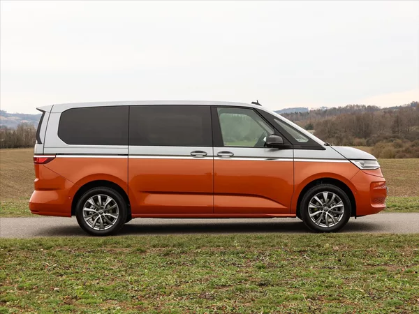 Volkswagen Multivan 2,0 TDI DSG Long Style 7-Míst - foto 8