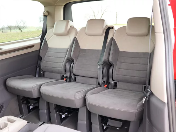 Volkswagen Multivan 2.0 TDI DSG Long Style 7-Míst - foto 18
