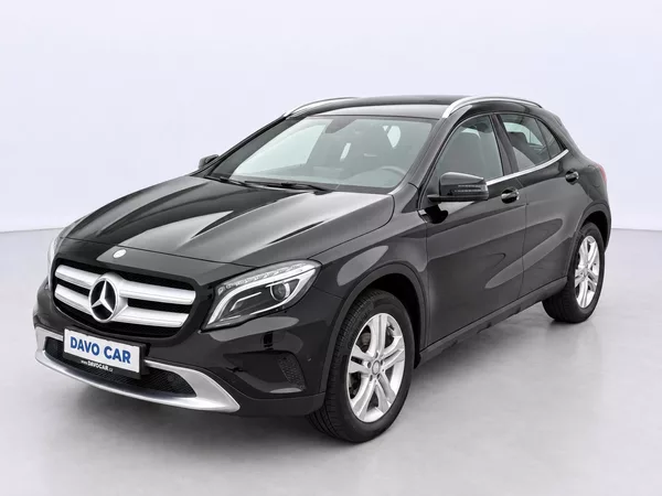 Mercedes-Benz GLA 1,6 180 90 kw Bi-Xenon Navi - foto 3