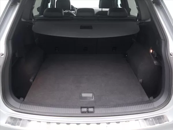 Volkswagen Tiguan 2,0 TDI 140kW 4M DSG R-Line CZ - foto 10