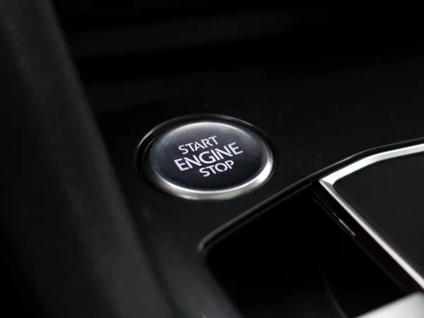 Volkswagen Tiguan 2,0 TDI 140kW 4M DSG R-Line CZ - foto 33