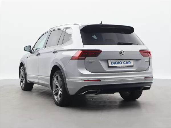Volkswagen Tiguan 2,0 TDI 140kW 4M DSG R-Line CZ - foto 5