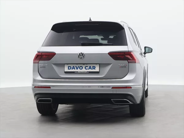 Volkswagen Tiguan 2,0 TDI 140kW 4M DSG R-Line CZ - foto 6