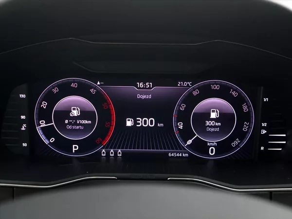 Škoda Superb 2.0 TDI 110kW Style DSG - foto 19