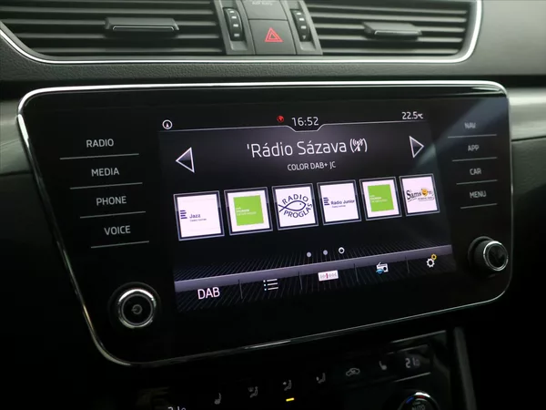 Škoda Superb 2.0 TDI 110kW Style DSG - foto 29