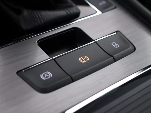 Škoda Superb 2.0 TDI 110kW Style DSG - foto 32