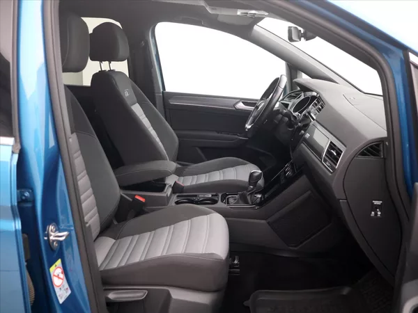 Volkswagen Touran 2,0 TDI 110kW R-Line DSG CZ - foto 13