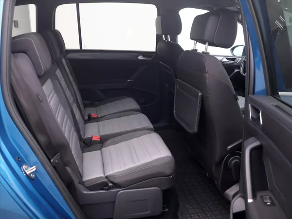 Volkswagen Touran 2,0 TDI 110kW R-Line DSG CZ - foto 14