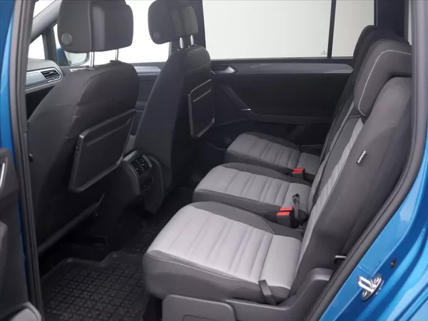 Volkswagen Touran 2,0 TDI 110kW R-Line DSG CZ - foto 15