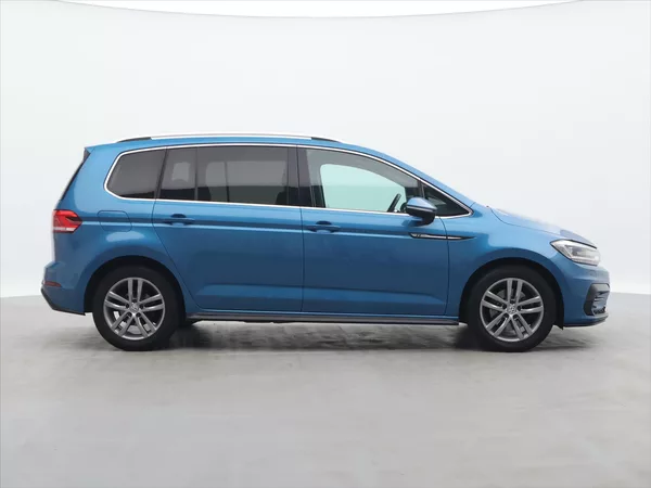 Volkswagen Touran 2,0 TDI 110kW R-Line DSG CZ - foto 8
