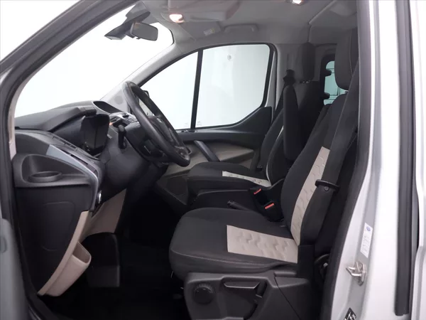 Ford Tourneo Custom 2,2 TDCI 114kW TITANIUM CZ 8Mí - foto 11