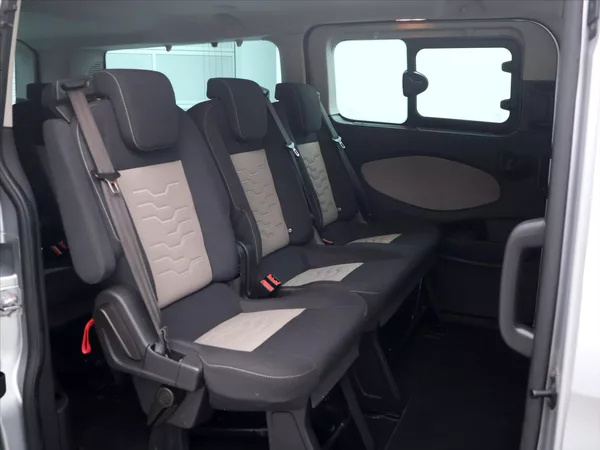 Ford Tourneo Custom 2,2 TDCI 114kW TITANIUM CZ 8Mí - foto 13