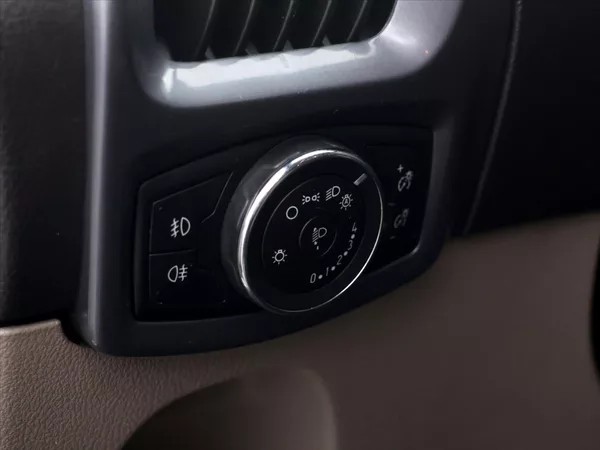 Ford Tourneo Custom 2,2 TDCI 114kW TITANIUM CZ 8Mí - foto 18
