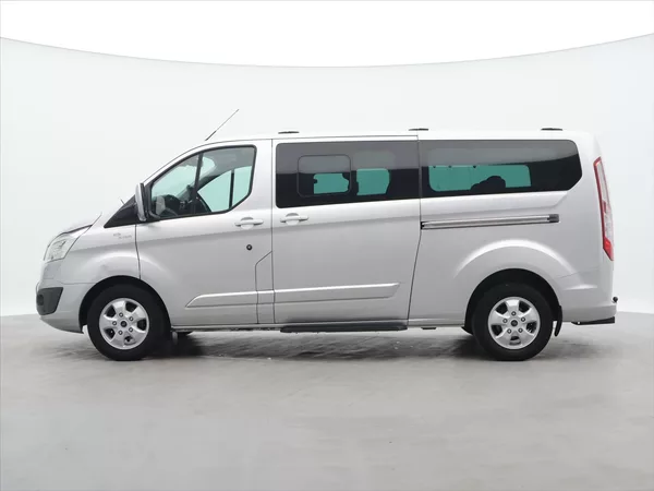 Ford Tourneo Custom 2,2 TDCI 114kW TITANIUM CZ 8Mí - foto 4