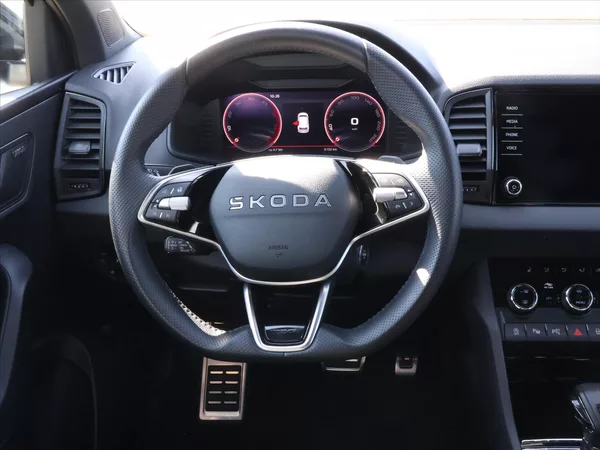 Škoda Karoq 2,0 TDI Sportline 4x4 DSG - foto 18