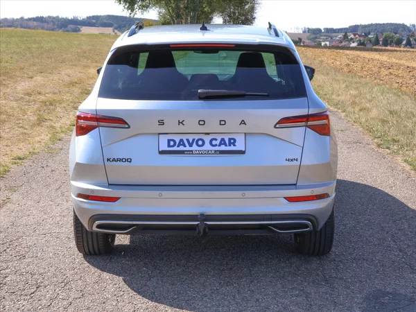 Škoda Karoq 2,0 TDI Sportline 4x4 DSG - foto 7