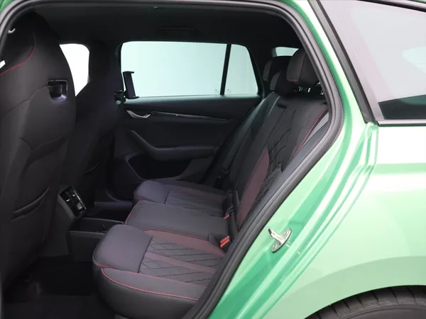 Škoda Octavia 2,0 TSI DSG RS DPH 1.maj CZ - foto 15