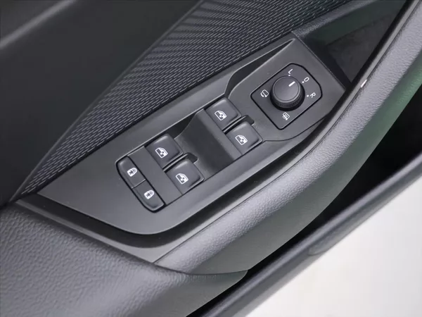 Škoda Octavia 2,0 TSI DSG RS DPH 1.maj CZ - foto 16