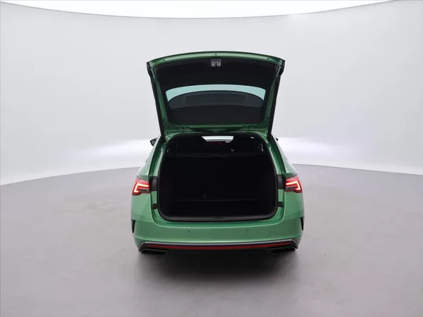 Škoda Octavia 2,0 TSI DSG RS DPH 1.maj CZ - foto 9