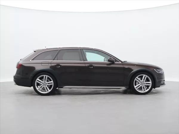 Audi A6 Allroad 3.0 TDI 230kW Quattro S-tronic - foto 8