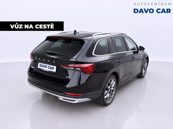 Škoda Octavia 2.0 TSI 140kW Scout DSG 4x4 - foto 2